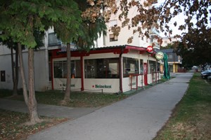 Slika /PU_VS/Unistenje i ostecenje tudje stvari/kafe bar Marina.JPG